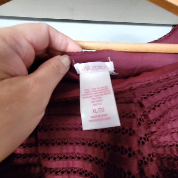 Pleated fit and flare skirt - Picture 3 of 3